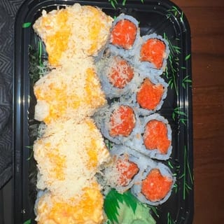 Seafood Combination Roll