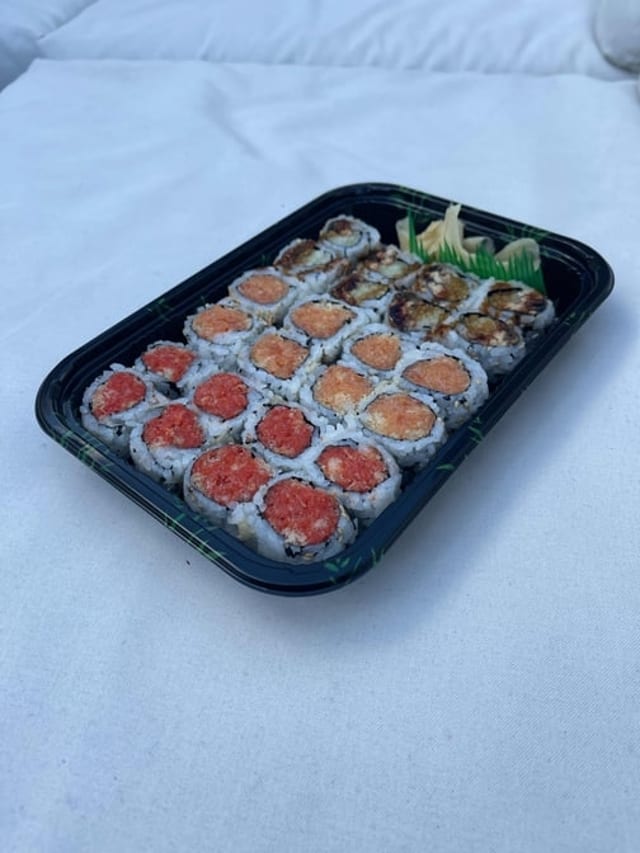 Maki Combo Entrée.