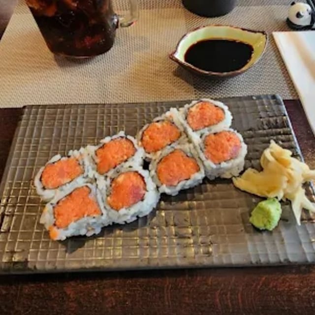 Spicy Tuna Roll.