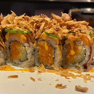 Spicy Garlic Salmon Roll